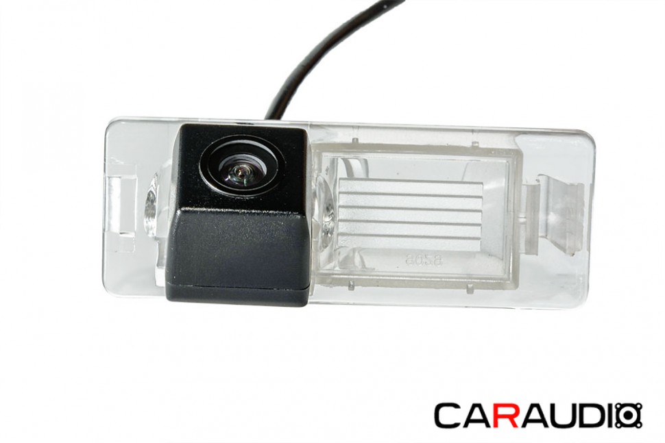 Штатная камера заднего вида PHANTOM CA-35+FM-46 (Chevrolet)